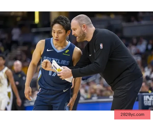 史特拉斯堡力克布拉扎克四分险胜比赛全程回顾与精彩瞬间解析