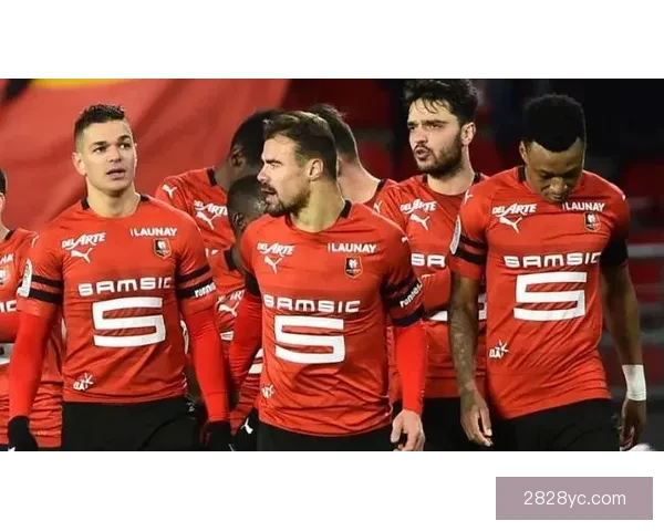 利特尔汉普顿三球完胜雷恩公园展现强势攻防实力与赛季冲击力